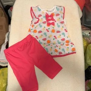 Toddler outfit very nice lightweight